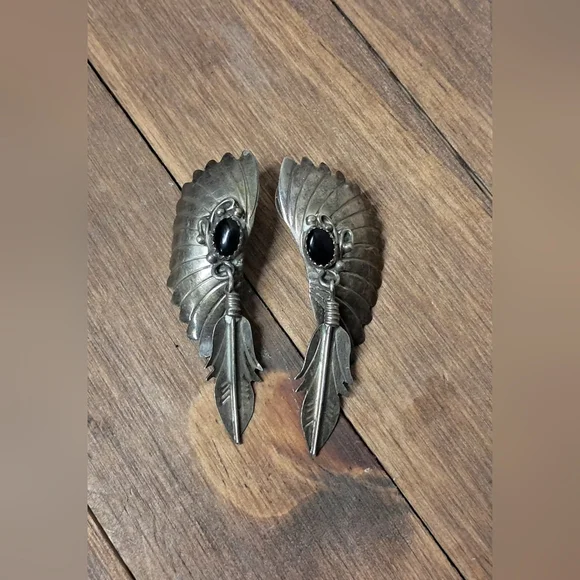 Vintage Native American Sterling Silver And Onyx Earrings - Picture 4 of 6